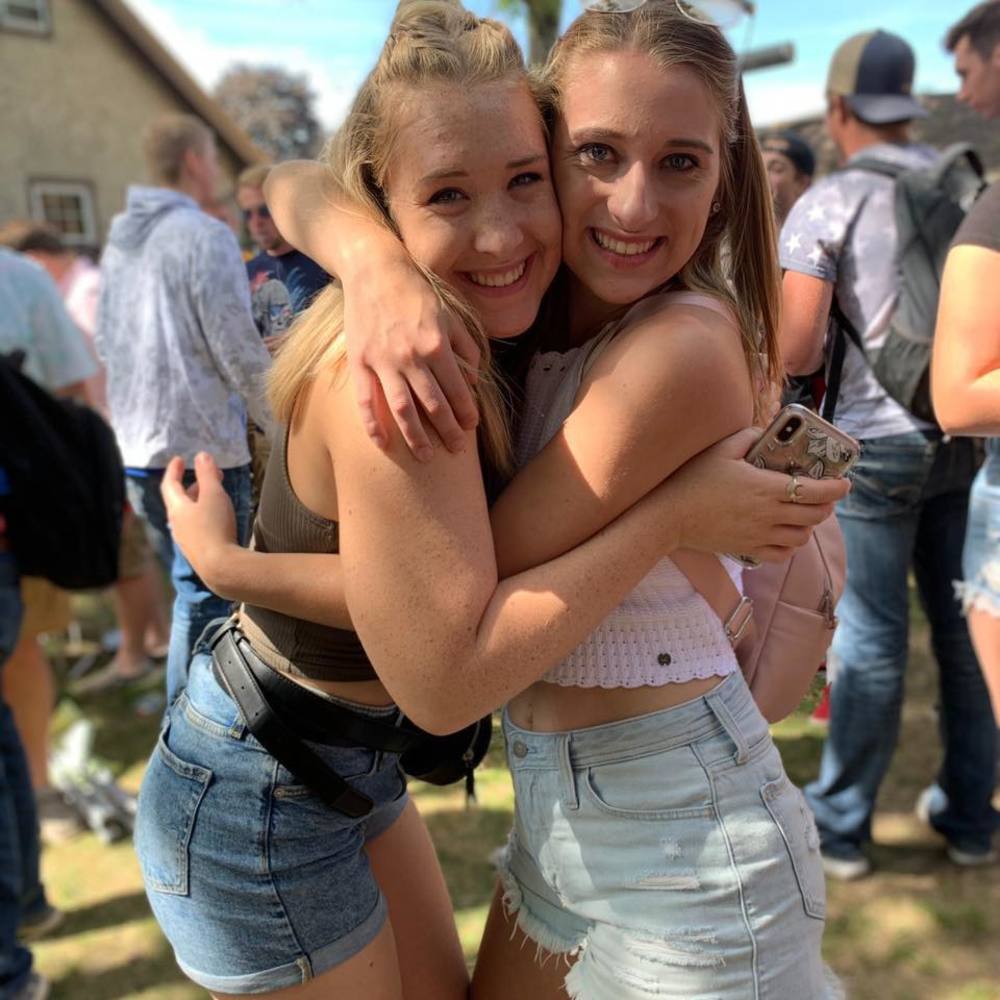 Meet your Posher, Kayla